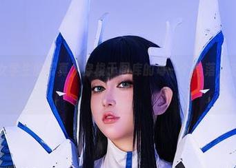 Tiny Asa女学生的写真，穿梭于图库的每一个角落，有云彩般的飘逸感
